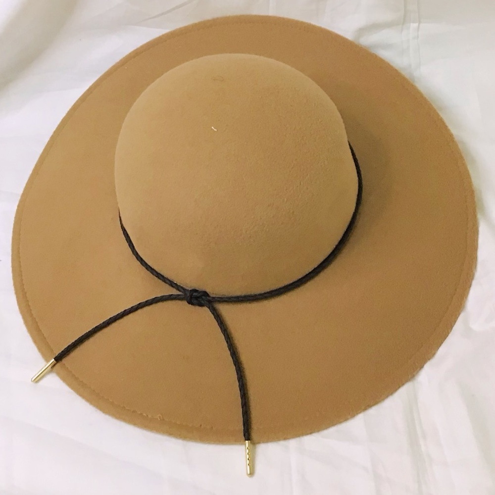 Collection Eighteen Wide Brim Hat NWT